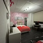 Green Paradise Apartments